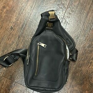 Antik Kraft crossbody bag. NWOT black in color.